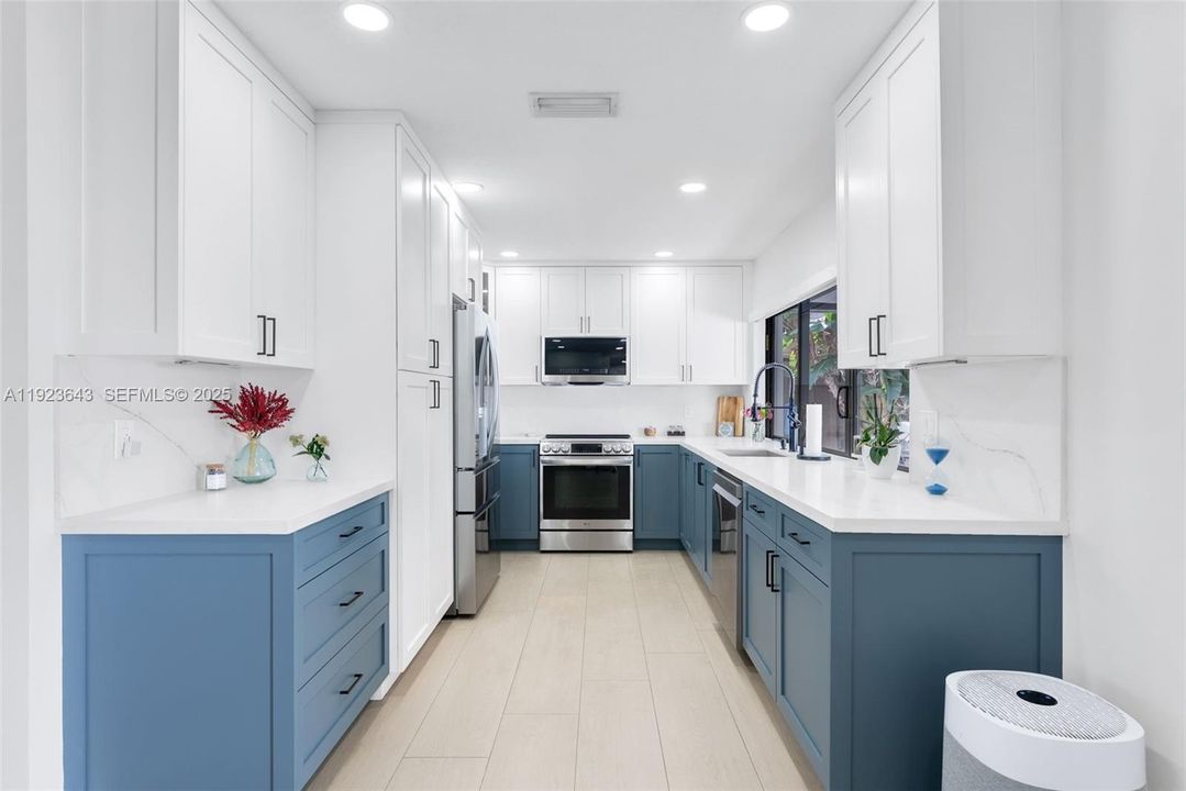 For Sale: $779,000 (3 beds, 2 baths, 1824 Square Feet)