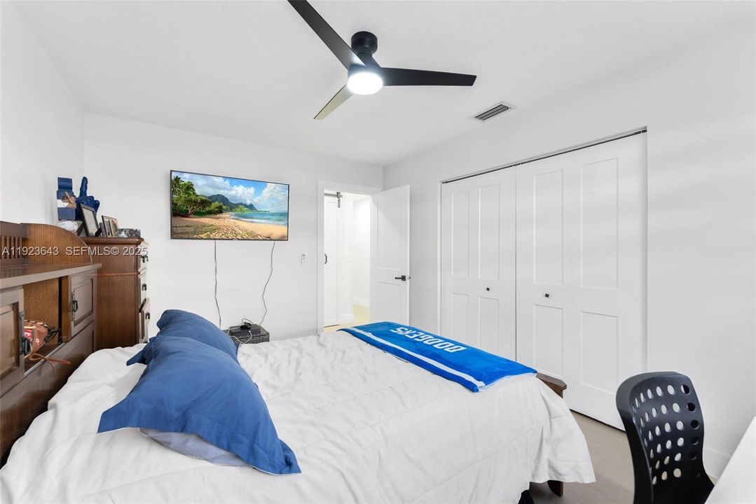 For Sale: $779,000 (3 beds, 2 baths, 1824 Square Feet)