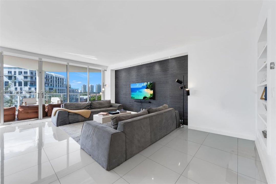 For Rent: $8,500 (4 beds, 3 baths, 2360 Square Feet)