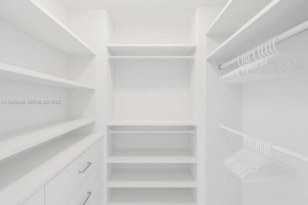 For Rent: $8,500 (4 beds, 3 baths, 2360 Square Feet)