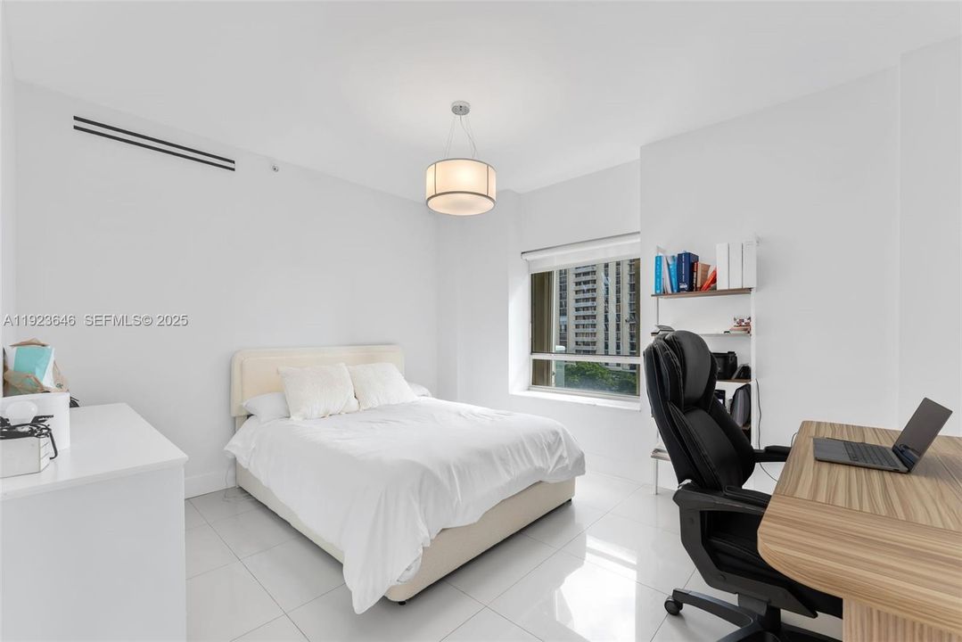 For Rent: $8,500 (4 beds, 3 baths, 2360 Square Feet)