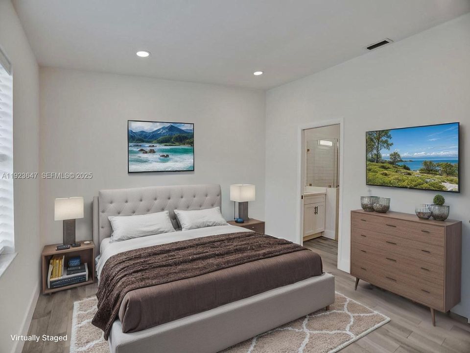 For Rent: $2,500 (2 beds, 2 baths, 900 Square Feet)