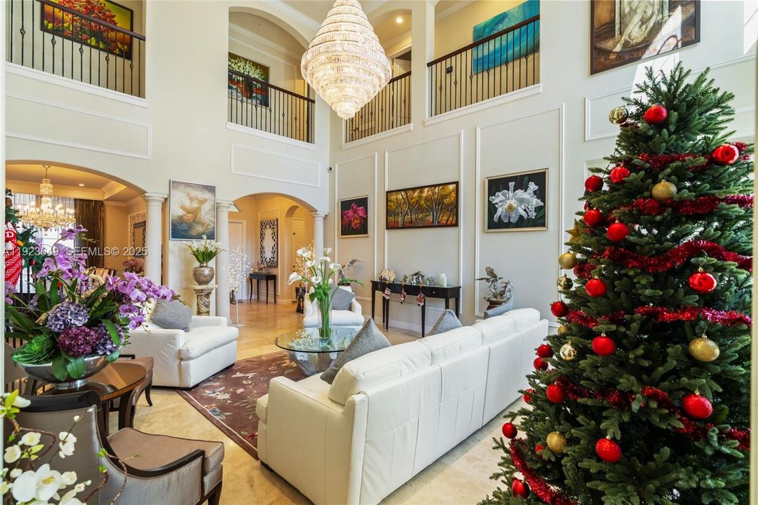 For Sale: $4,100,000 (5 beds, 6 baths, 4882 Square Feet)