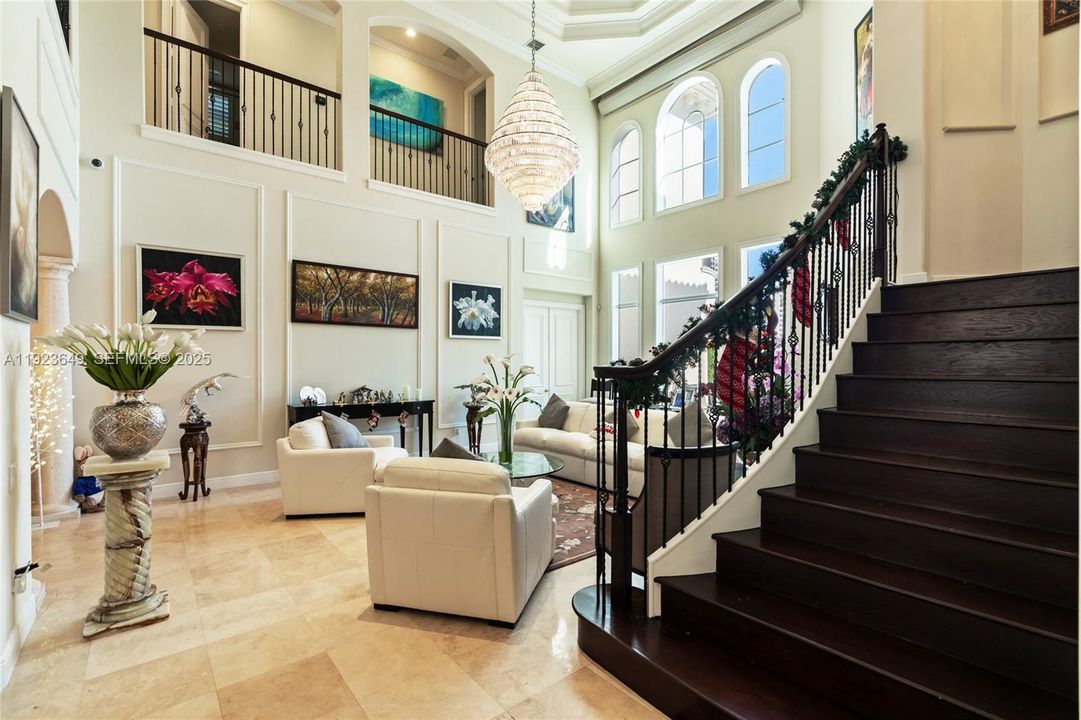 For Sale: $4,100,000 (5 beds, 6 baths, 4882 Square Feet)