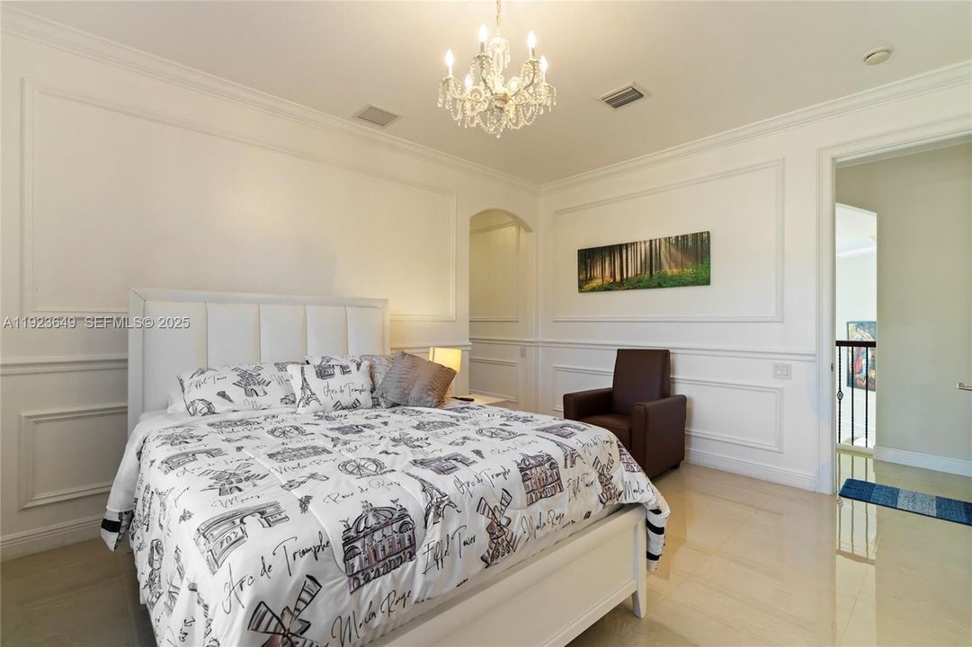 For Sale: $4,100,000 (5 beds, 6 baths, 4882 Square Feet)