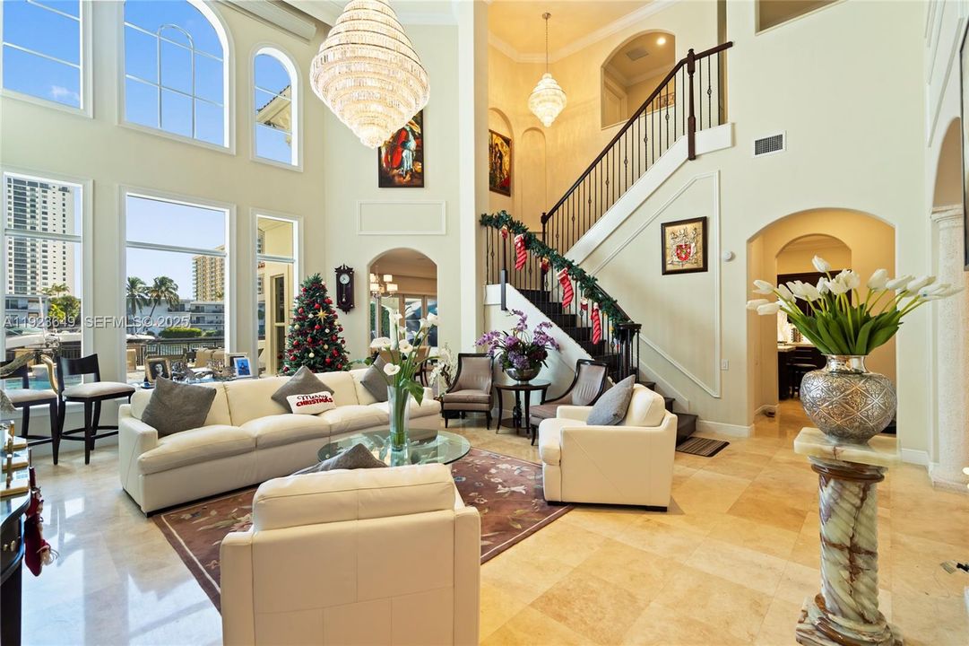 For Sale: $4,100,000 (5 beds, 6 baths, 4882 Square Feet)