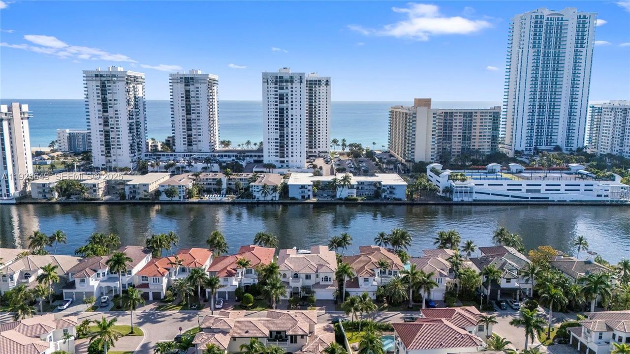 For Sale: $4,100,000 (5 beds, 6 baths, 4882 Square Feet)