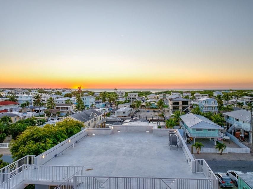 待售: $1,995,000 (5 贝兹, 3 浴室, 3184 平方英尺)