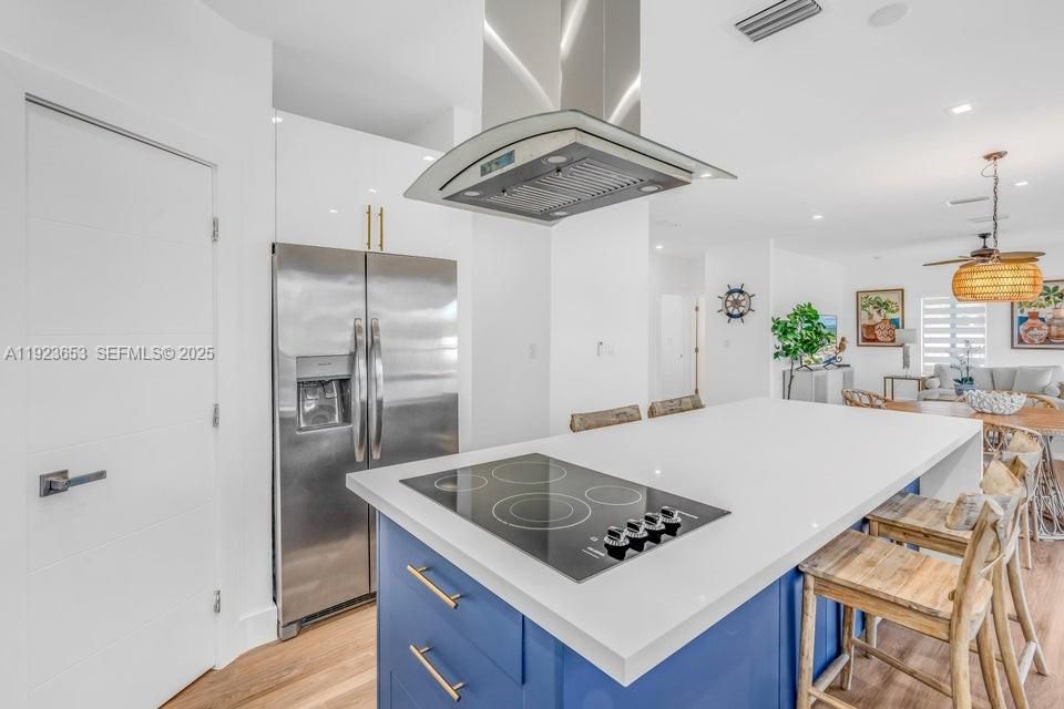 待售: $1,995,000 (5 贝兹, 3 浴室, 3184 平方英尺)