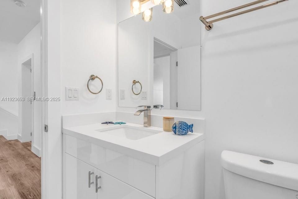 待售: $1,995,000 (5 贝兹, 3 浴室, 3184 平方英尺)