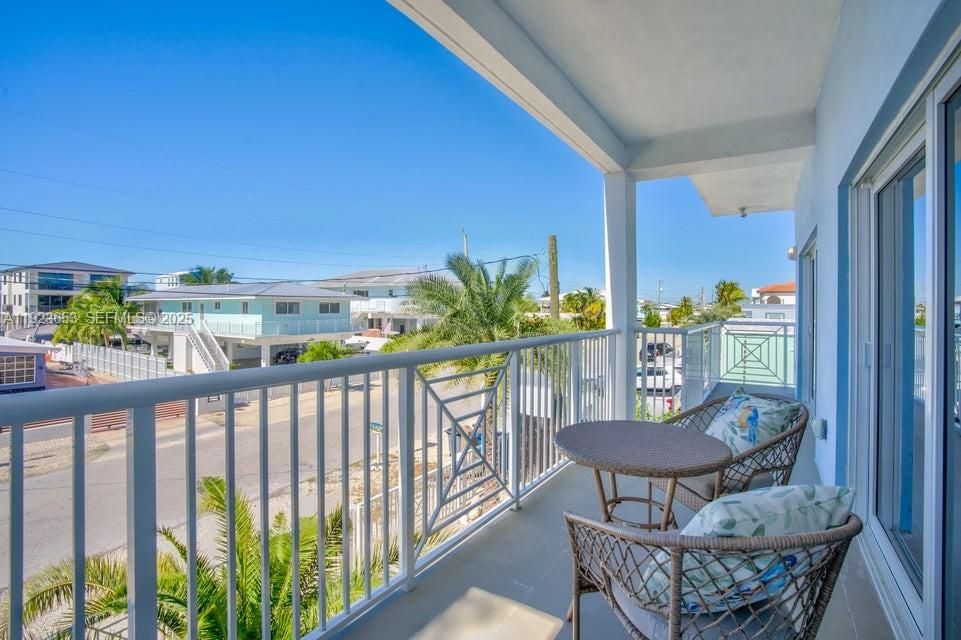 待售: $1,995,000 (5 贝兹, 3 浴室, 3184 平方英尺)