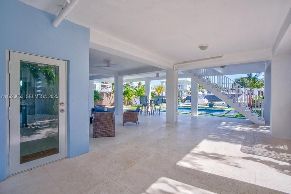 待售: $1,995,000 (5 贝兹, 3 浴室, 3184 平方英尺)