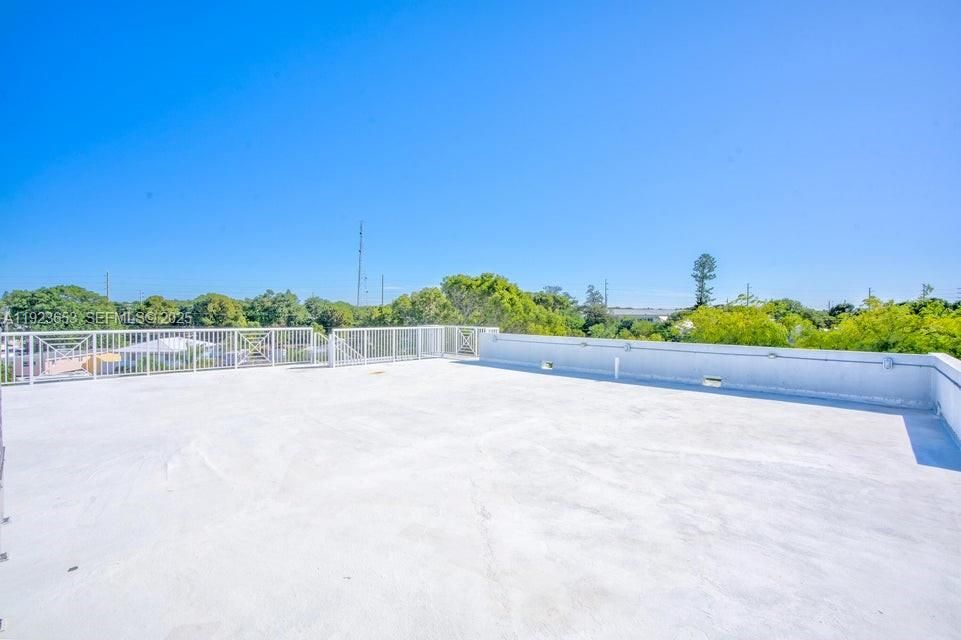 待售: $1,995,000 (5 贝兹, 3 浴室, 3184 平方英尺)