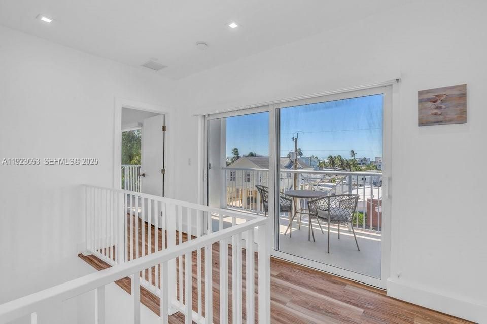 待售: $1,995,000 (5 贝兹, 3 浴室, 3184 平方英尺)