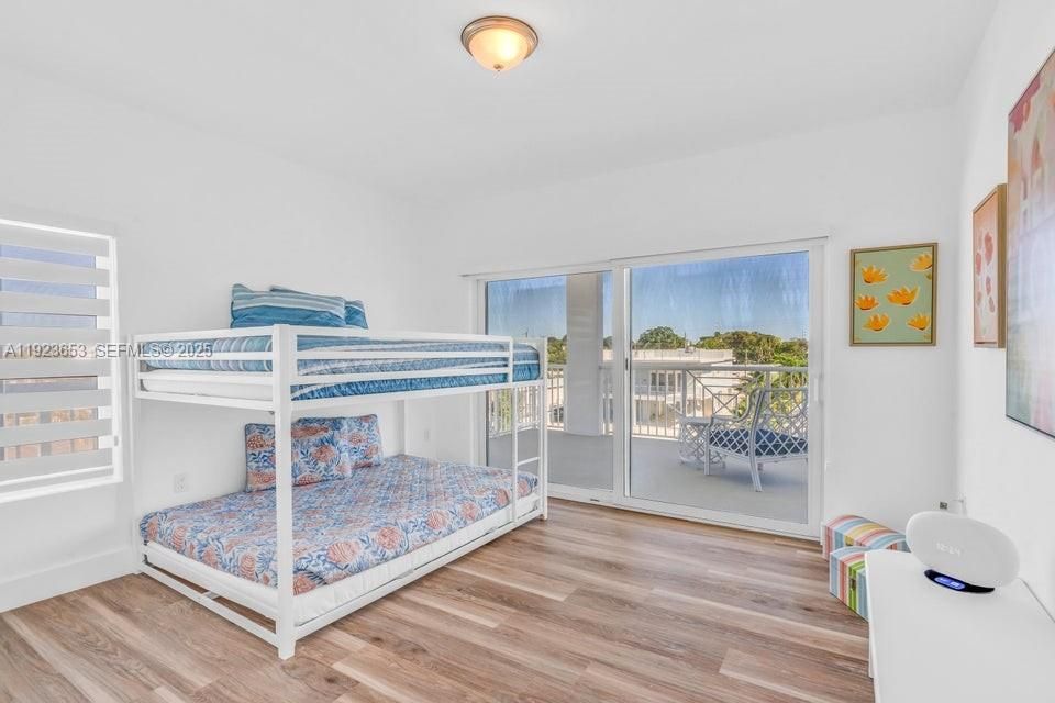 待售: $1,995,000 (5 贝兹, 3 浴室, 3184 平方英尺)