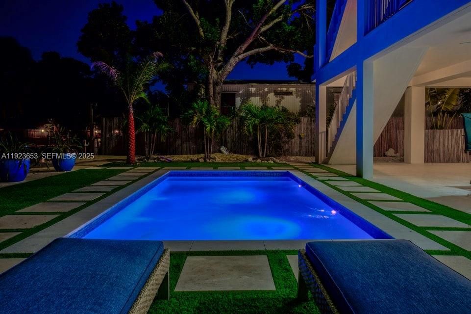 待售: $1,995,000 (5 贝兹, 3 浴室, 3184 平方英尺)