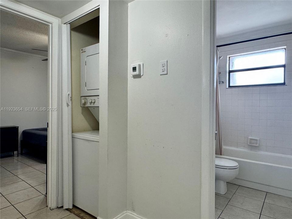 For Rent: $2,200 (2 beds, 2 baths, 750 Square Feet)