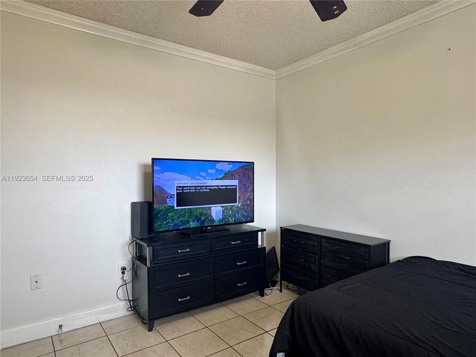 For Rent: $2,200 (2 beds, 2 baths, 750 Square Feet)