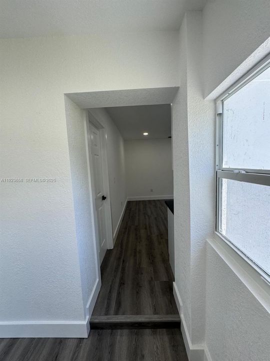 For Rent: $2,500 (3 beds, 2 baths, 1000 Square Feet)