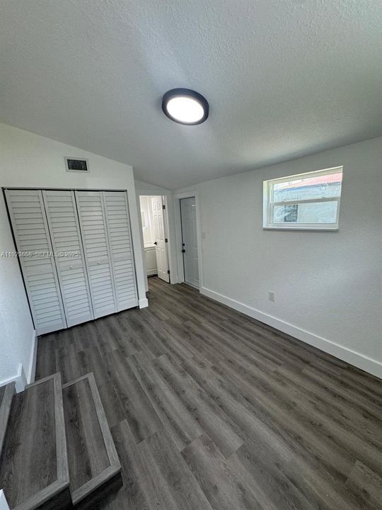 For Rent: $2,500 (3 beds, 2 baths, 1000 Square Feet)