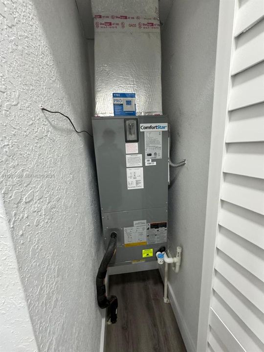 For Rent: $2,500 (3 beds, 2 baths, 1000 Square Feet)