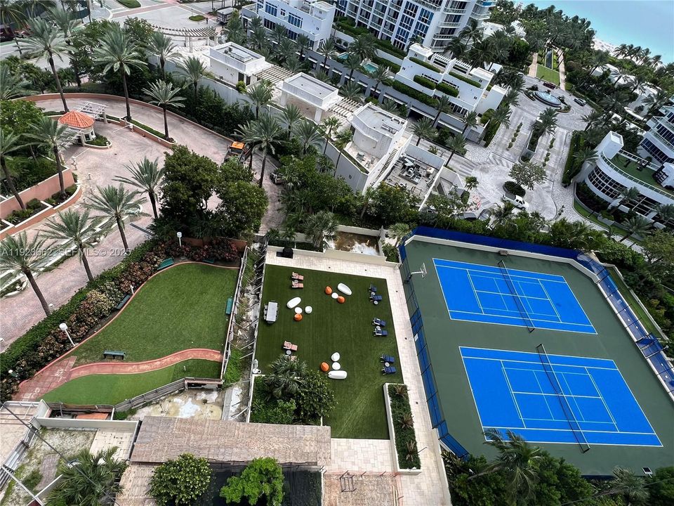 待售: $2,450,000 (3 贝兹, 2 浴室, 1559 平方英尺)