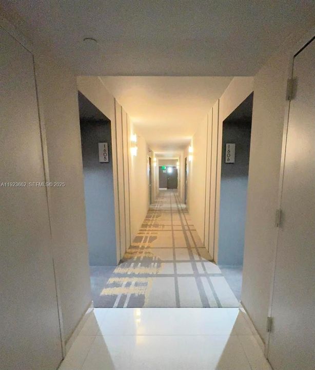 待售: $2,450,000 (3 贝兹, 2 浴室, 1559 平方英尺)