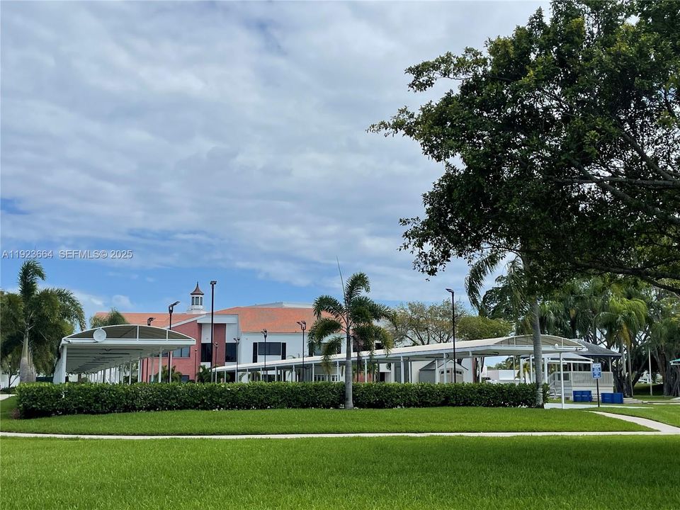 В аренду: $1,440 (1 спален, 1 ванн, 700 Квадратных фут)