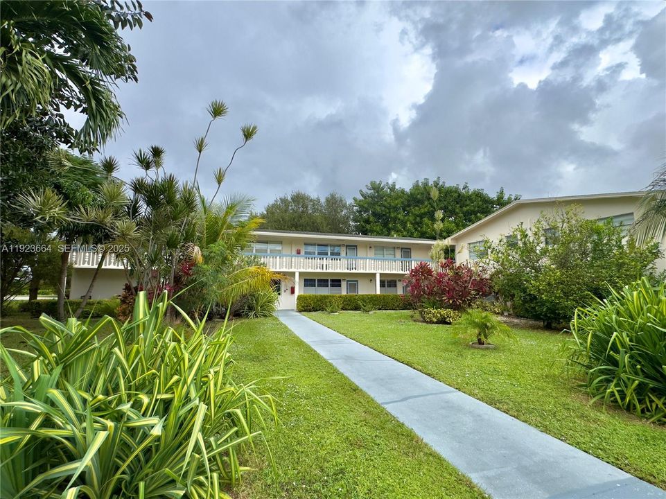 В аренду: $1,440 (1 спален, 1 ванн, 700 Квадратных фут)