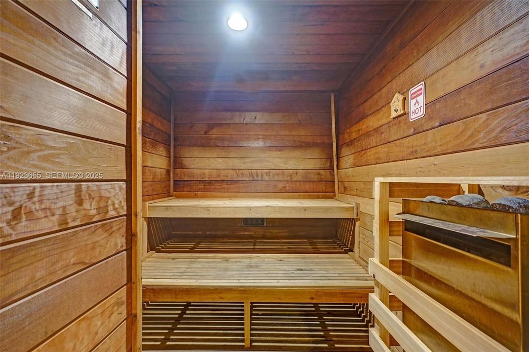 For Rent: $19,000 (2 beds, 4 baths, 3110 Square Feet)