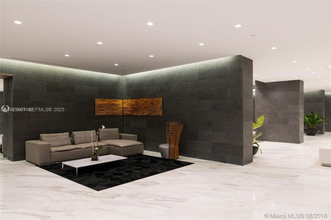 En Renta: $6,000 (3 camas, 2 baños, 1705 Pies cuadrados)