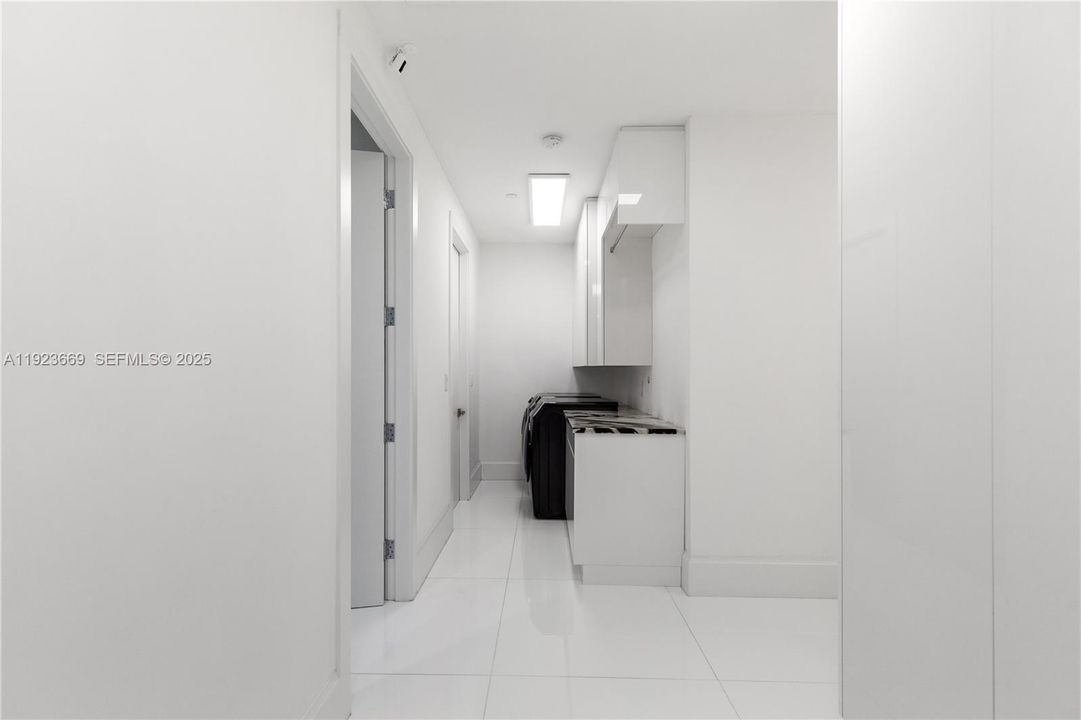 На продажу: $9,999,998 (6 спален, 6 ванн, 5672 Квадратных фут)