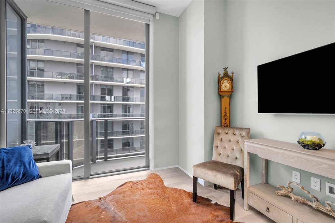 For Rent: $7,500 (2 beds, 2 baths, 1067 Square Feet)