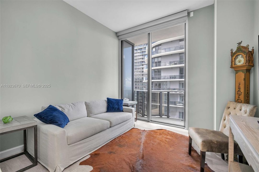 For Rent: $7,500 (2 beds, 2 baths, 1067 Square Feet)