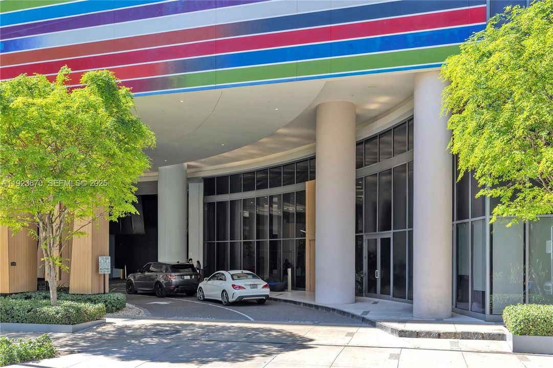 For Rent: $7,500 (2 beds, 2 baths, 1067 Square Feet)