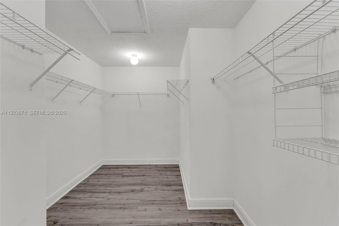 В аренду: $5,500 (3 спален, 3 ванн, 2344 Квадратных фут)