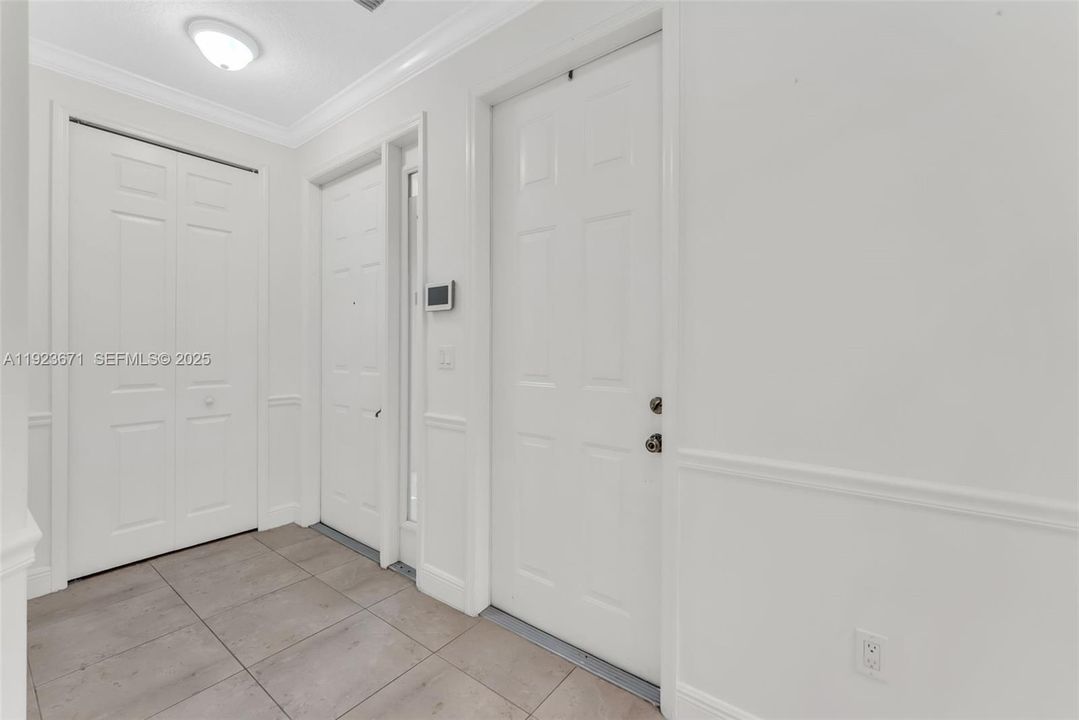 В аренду: $5,500 (3 спален, 3 ванн, 2344 Квадратных фут)