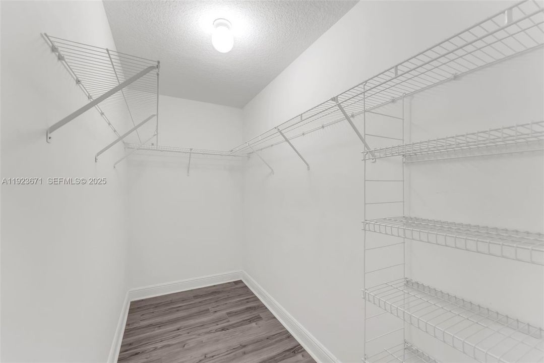 В аренду: $5,500 (3 спален, 3 ванн, 2344 Квадратных фут)