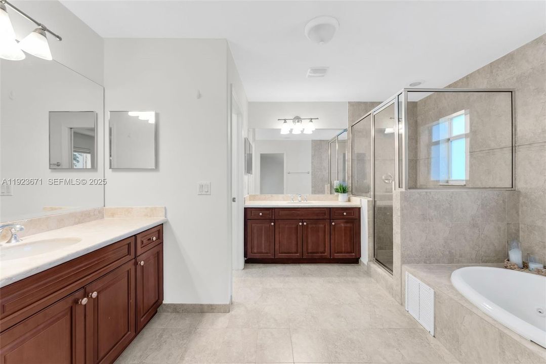 В аренду: $5,500 (3 спален, 3 ванн, 2344 Квадратных фут)