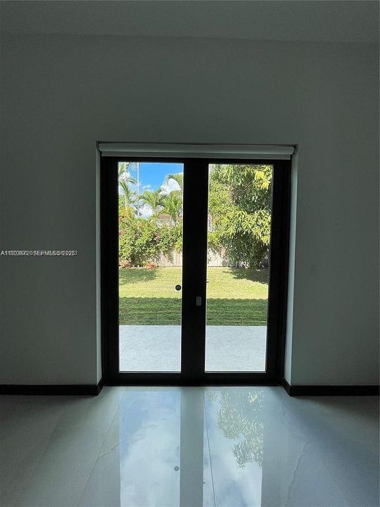 В аренду: $9,000 (4 спален, 3 ванн, 2750 Квадратных фут)