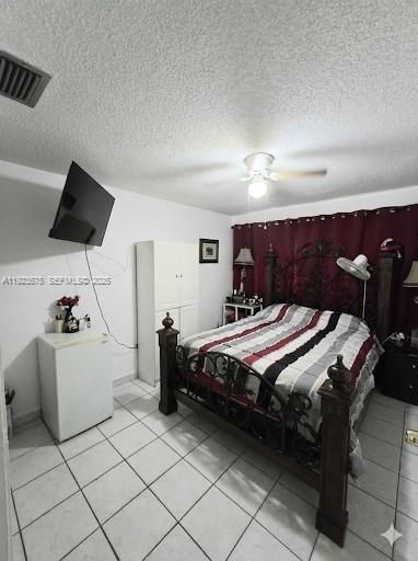 For Sale: $360,000 (3 beds, 2 baths, 1002 Square Feet)