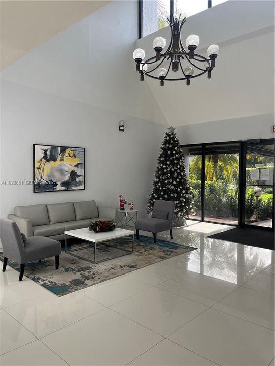 В аренду: $2,250 (2 спален, 2 ванн, 1106 Квадратных фут)