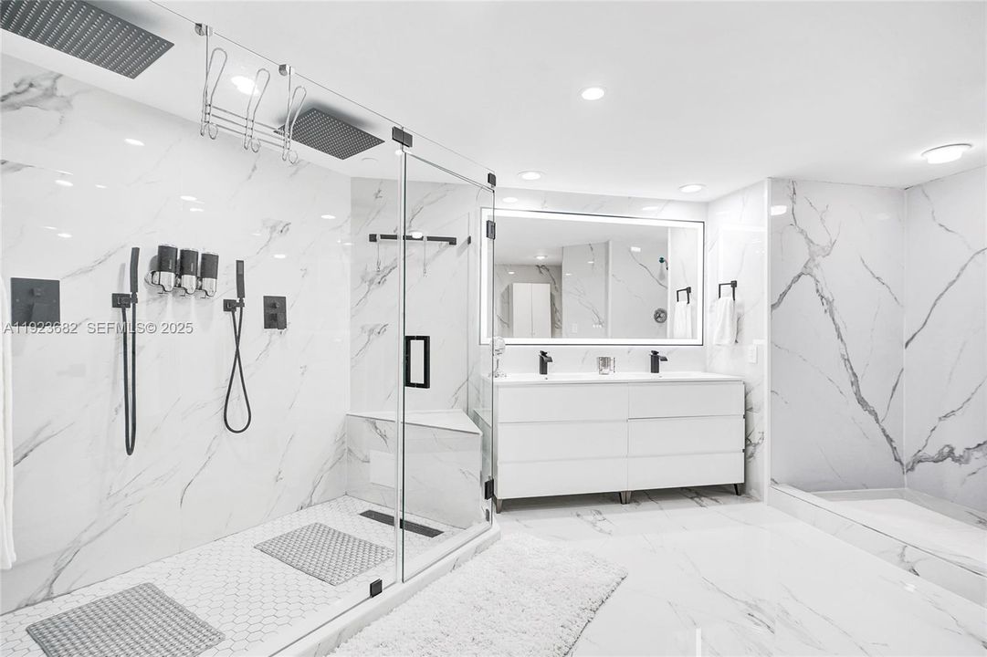 For Sale: $2,199,000 (3 beds, 4 baths, 2470 Square Feet)