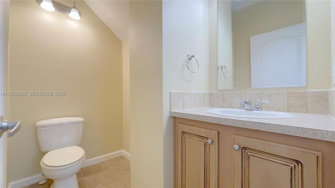 For Rent: $2,275 (2 beds, 2 baths, 133332 Square Feet)