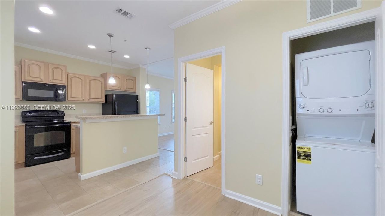 For Rent: $2,275 (2 beds, 2 baths, 133332 Square Feet)
