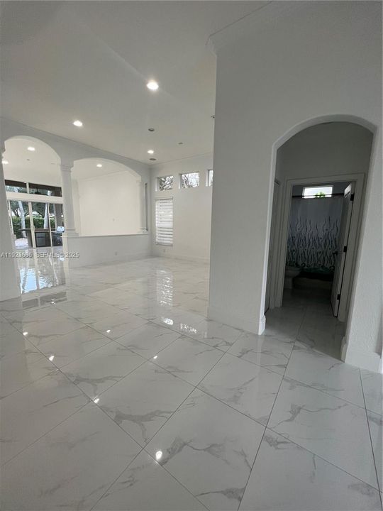 For Rent: $6,000 (4 beds, 3 baths, 2525 Square Feet)