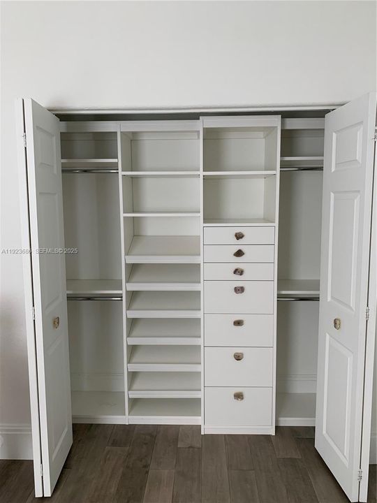 For Rent: $6,000 (4 beds, 3 baths, 2525 Square Feet)