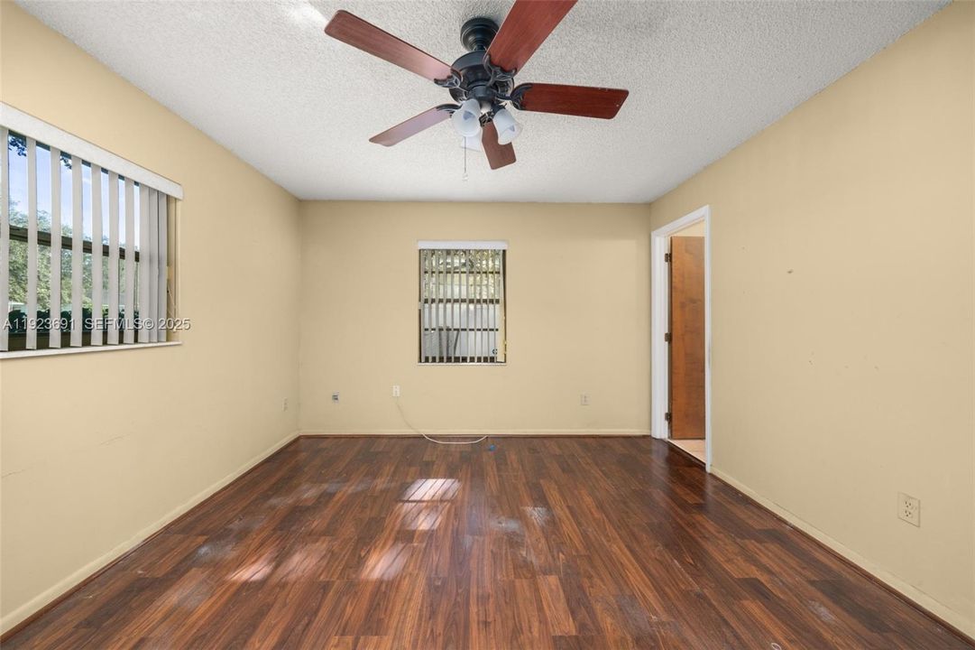 En Venta: $269,900 (2 camas, 2 baños, 0 Pies cuadrados)