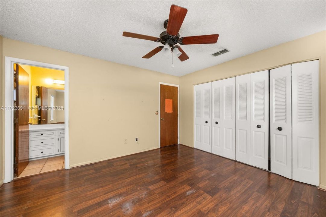 En Venta: $269,900 (2 camas, 2 baños, 0 Pies cuadrados)