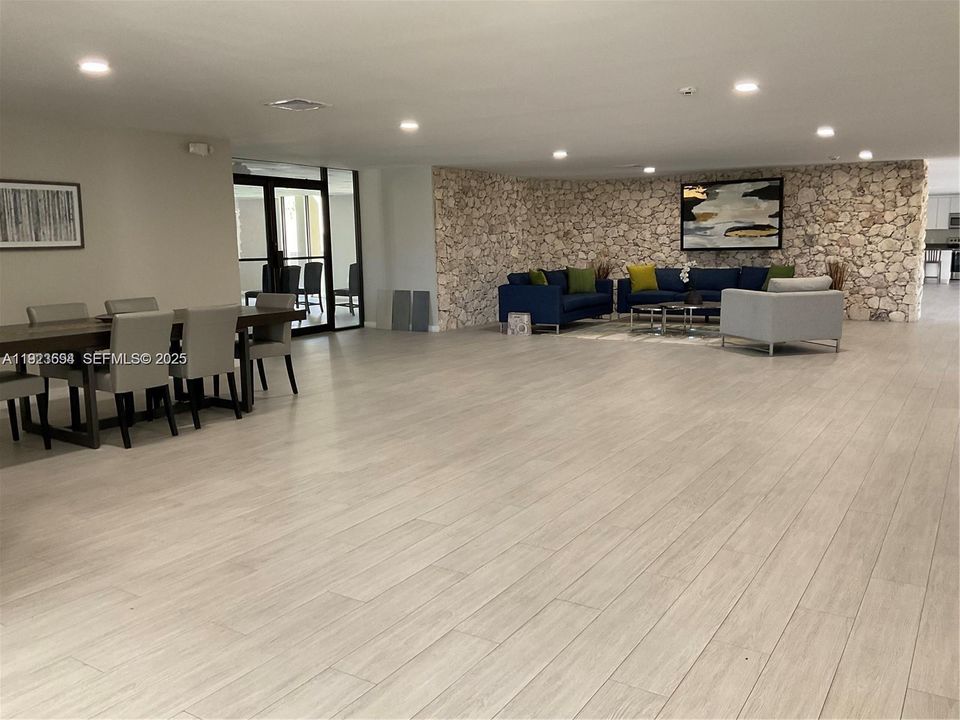 В аренду: $2,500 (3 спален, 2 ванн, 1040 Квадратных фут)